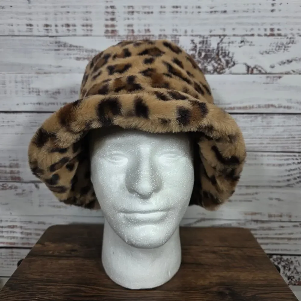 Leopard Print Faux Fur Women's Bucket Hat NWT